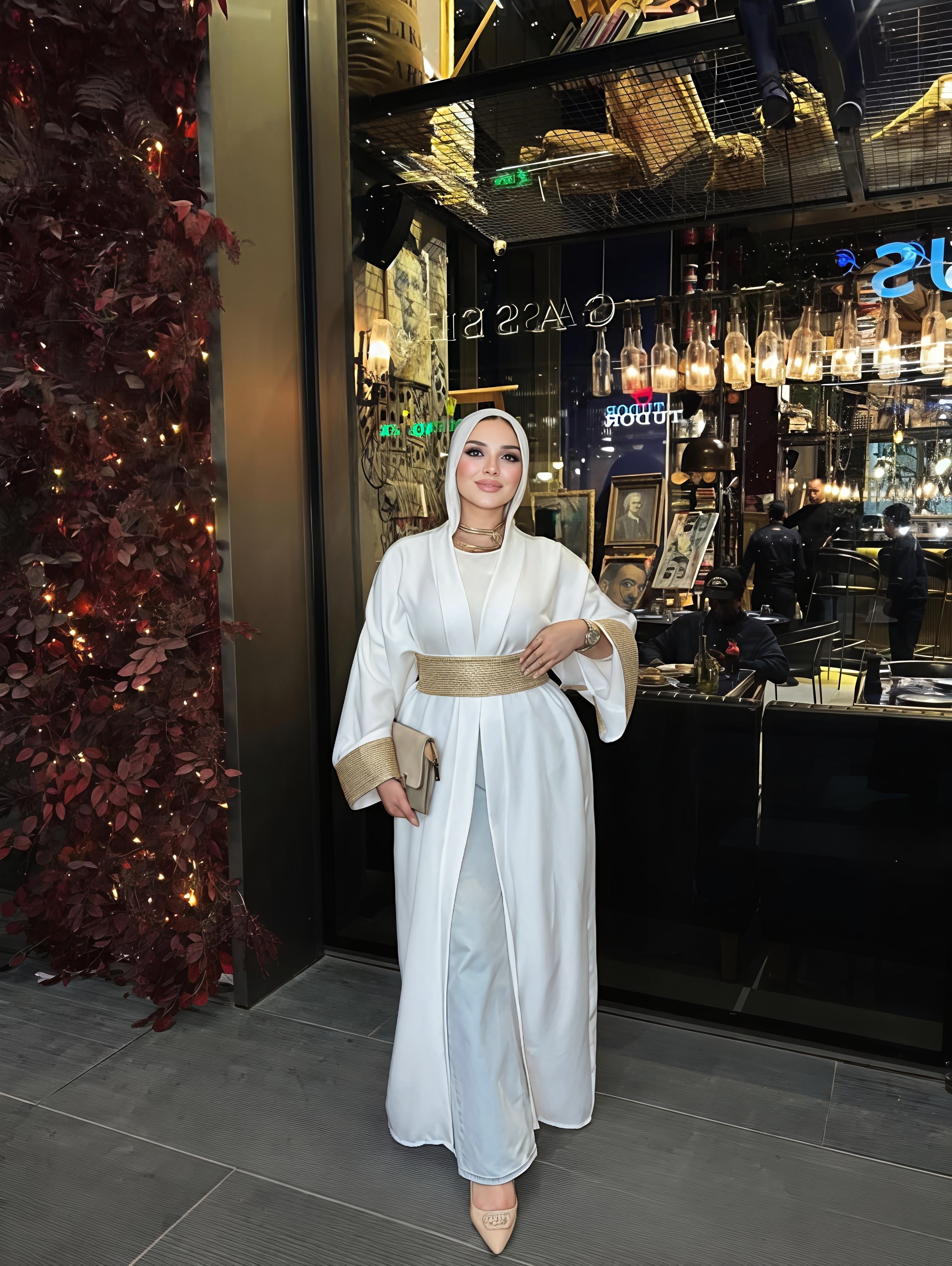 عباية أوبن بحزام كورسيه ميتالك